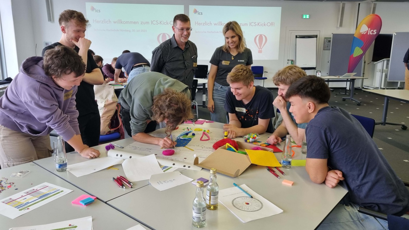 70 Studierende aus ganz Bayern starten 2025 ins ICS Modell!